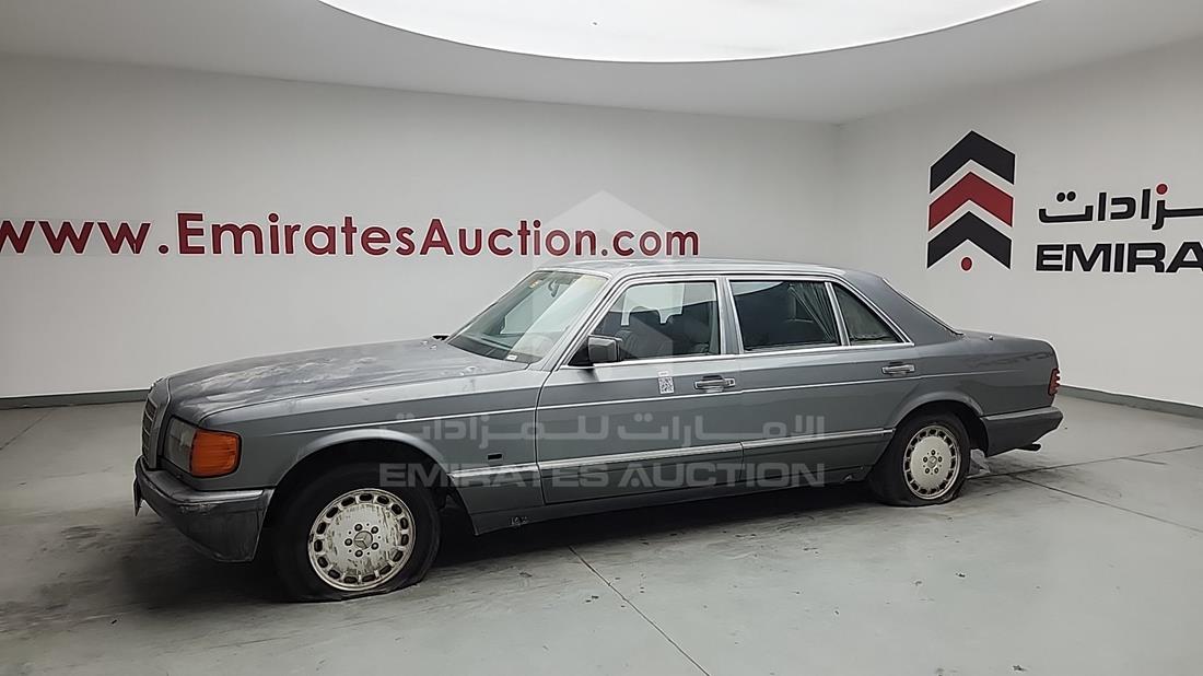 1990 Mercedes 300 SEL — Front Left Angle — Photo 5