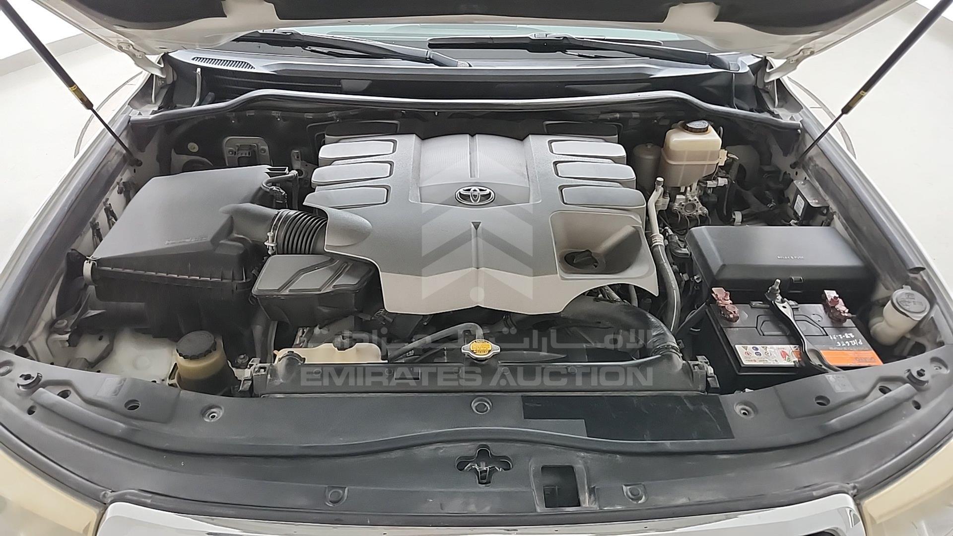 2014 TOYOTA LAND CRUISER VIN: JTMHX09J9E5043076