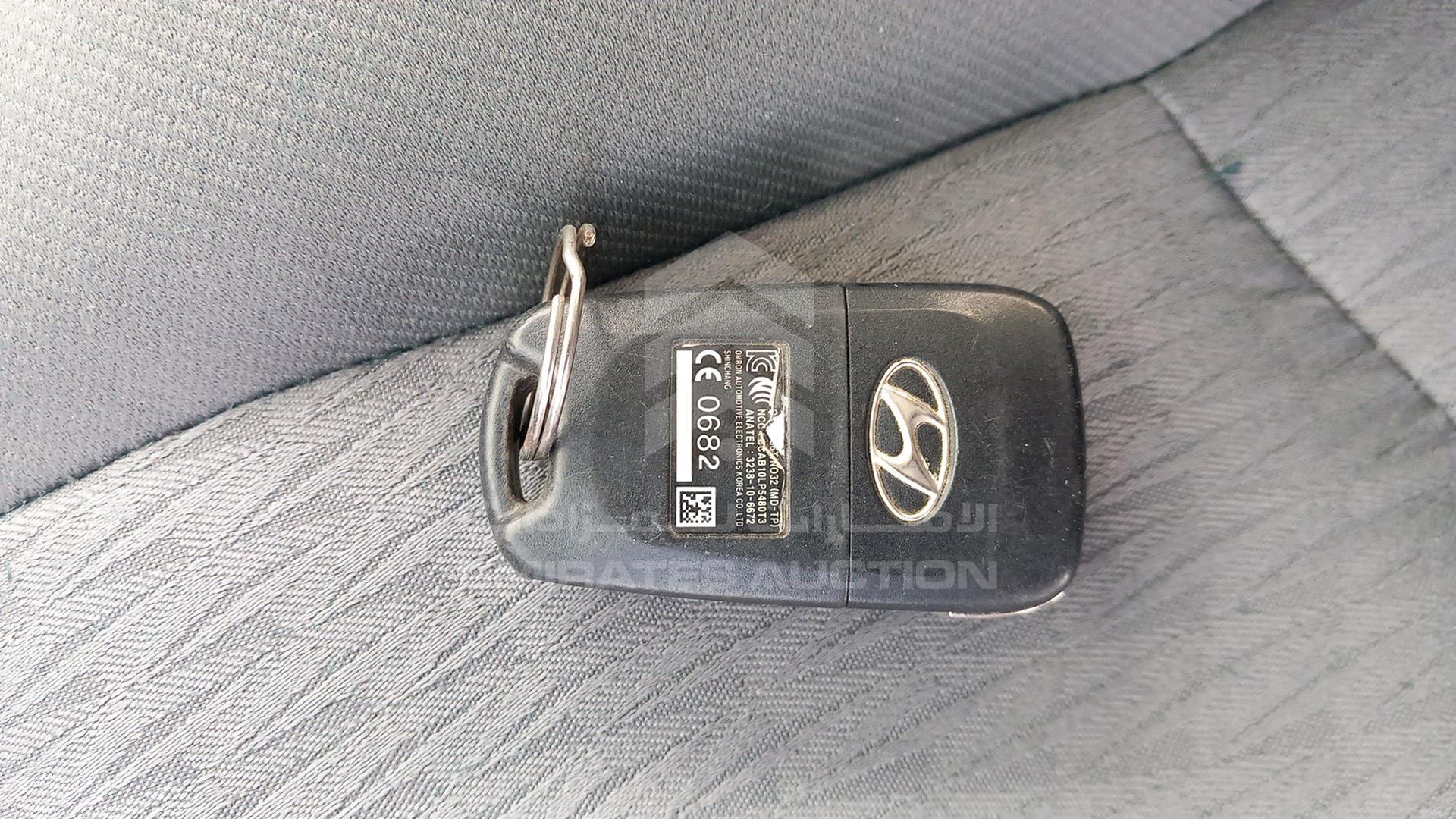 2013 HYUNDAI ELANTRA VIN: KMHDG41C1DU604499