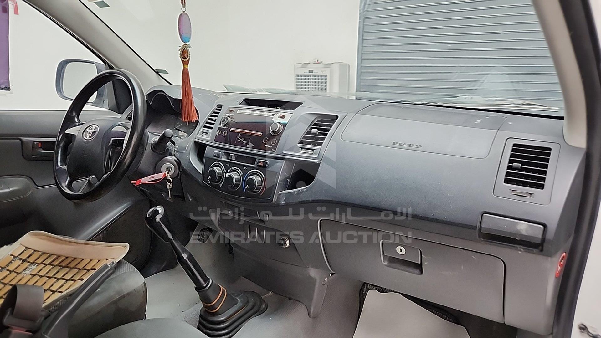 2015 TOYOTA HILUX VIN: MR0EX12G9F2356429