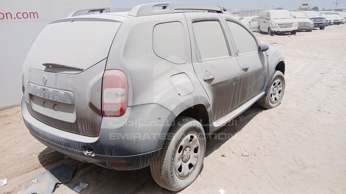 2016 Renault Duster — Rear Right Angle — Photo 8