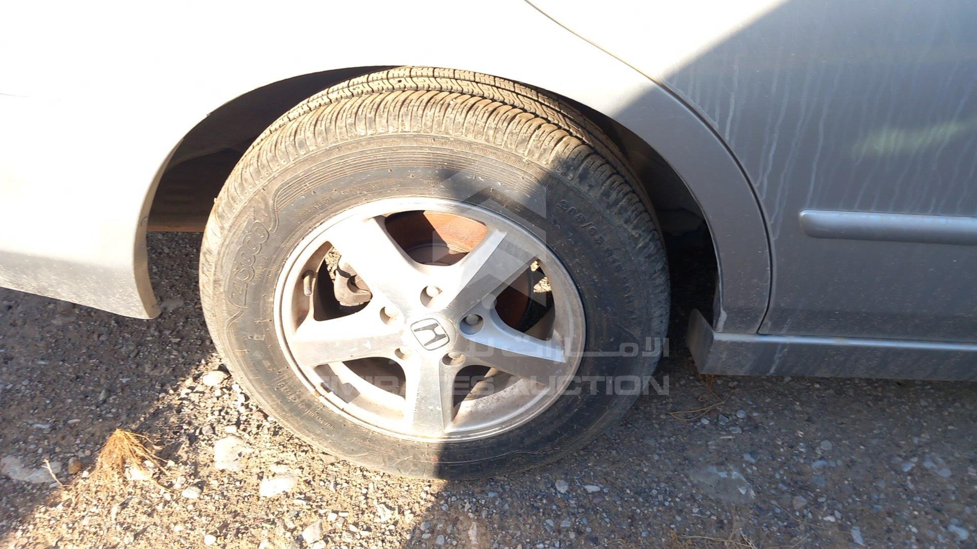 2007 HONDA ACCORD VIN: JHMCM56767C415074