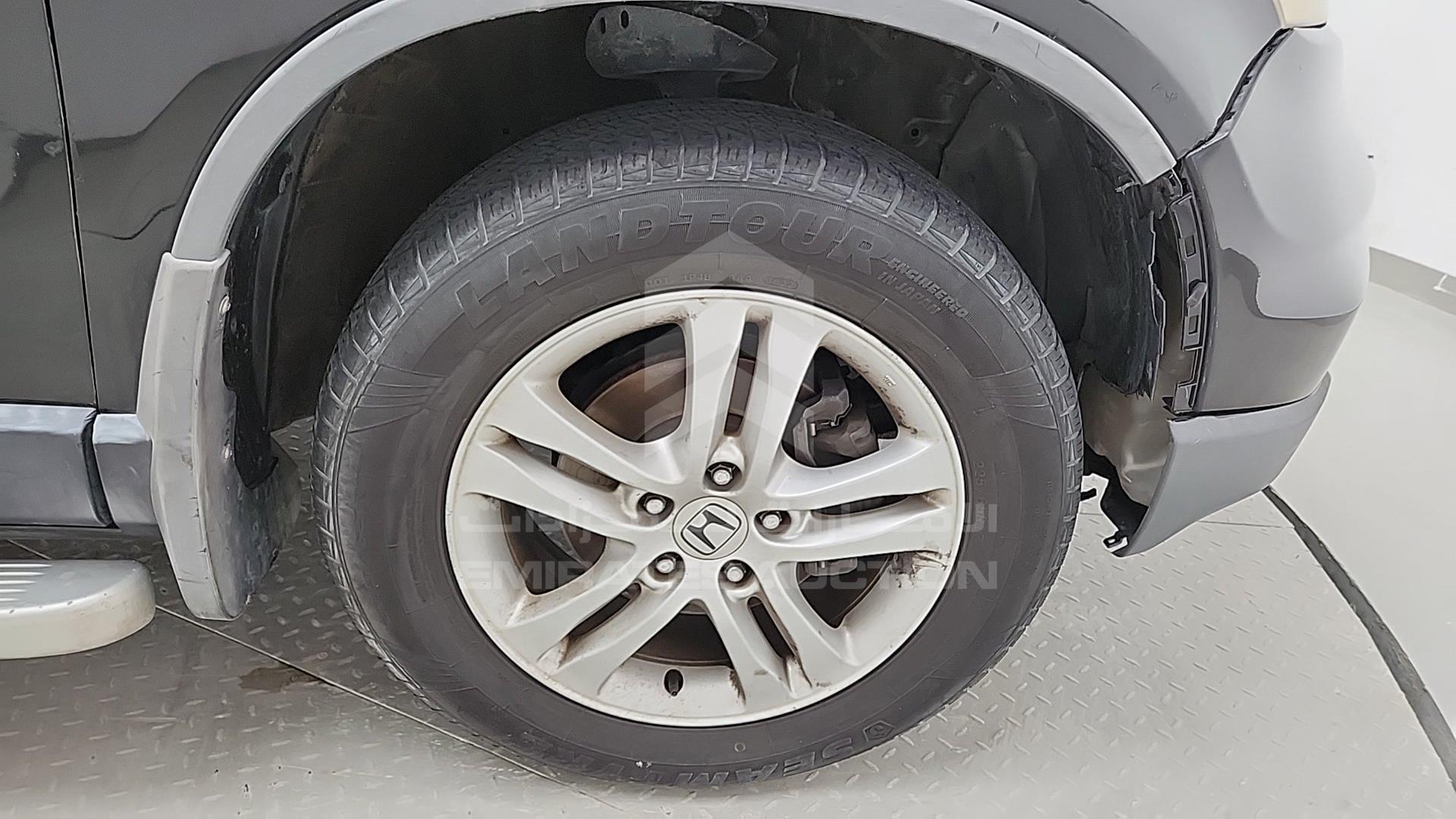 2011 HONDA CRV VIN: JHLRE485XBC401172
