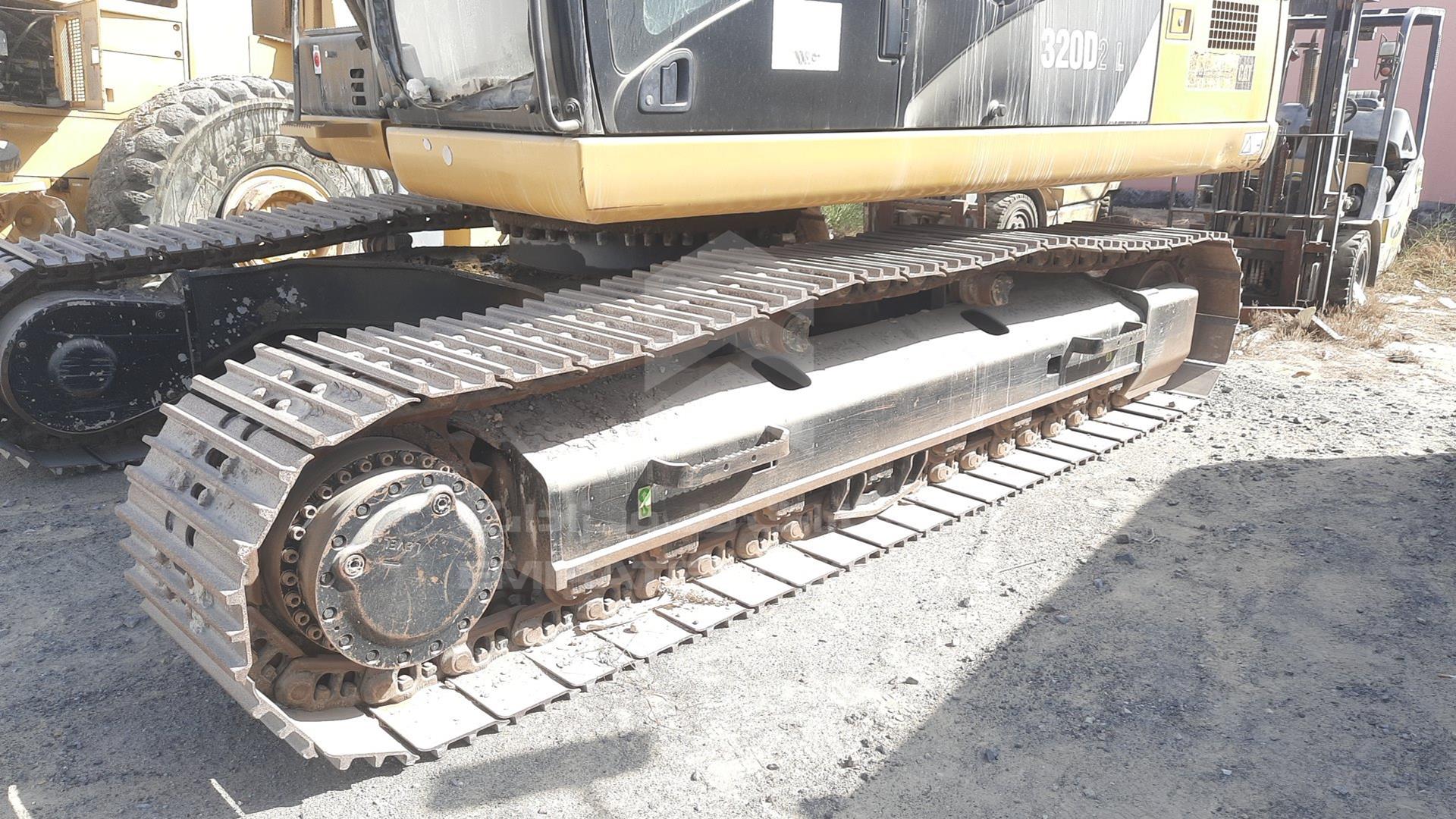 2013 CATERPILLAR 320D2L VIN: CAT0320DVDNS00296
