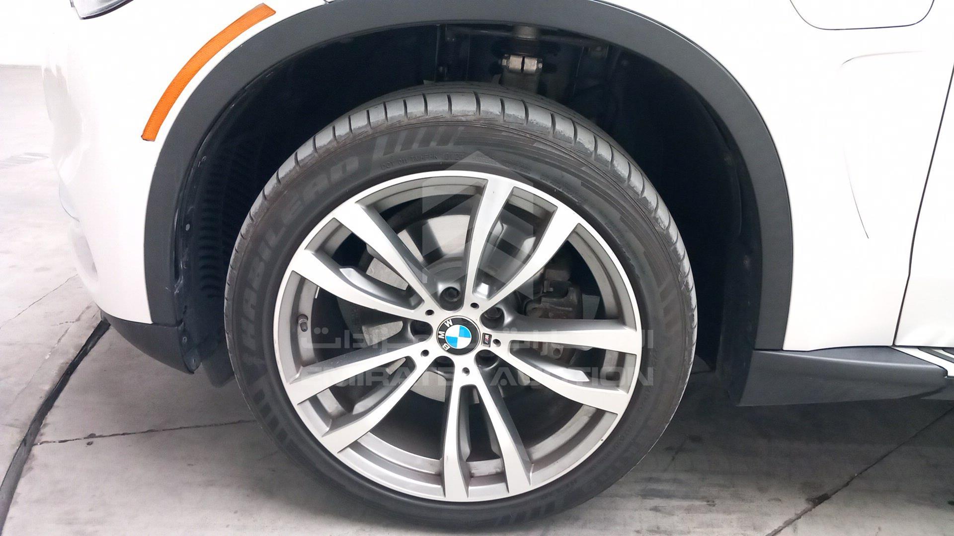2017 BMW X5 VIN: 5UXKT0C54H0S79907