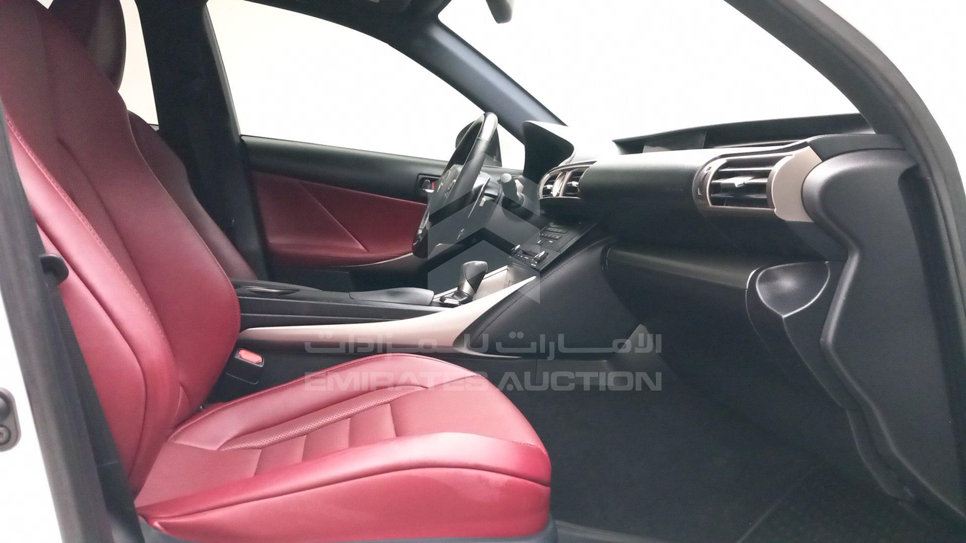2016 LEXUS IS300 VIN: JTHCM1D24G5005670