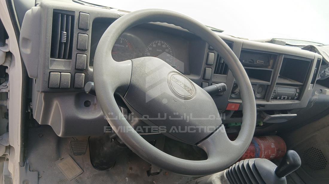2014 Isuzu NMR — Steering & Mounted Controls — Photo 13