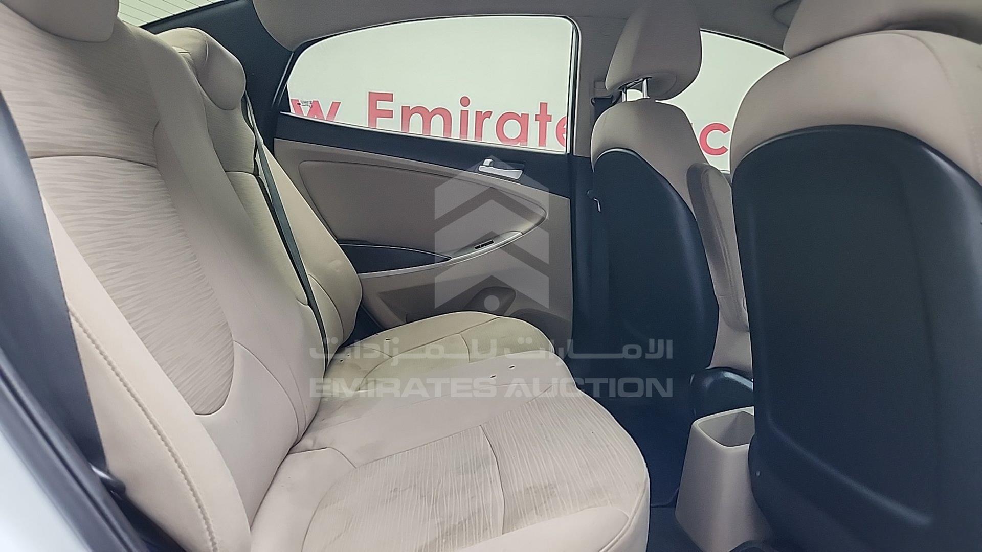 2017 HYUNDAI ACCENT VIN: KMHCT41B5HU235733