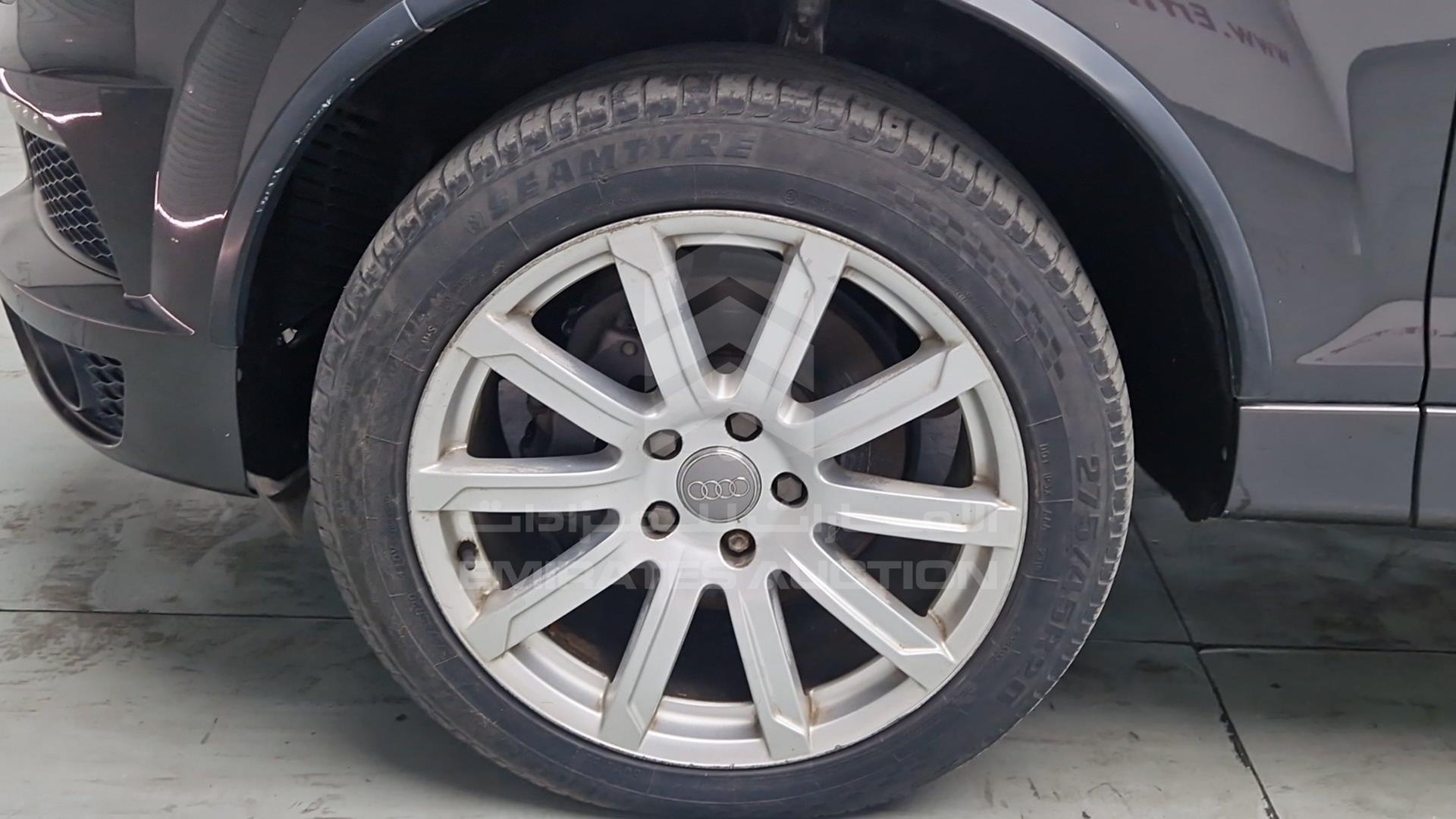 2011 AUDI Q7 VIN: WAUAGD4L7BD020525