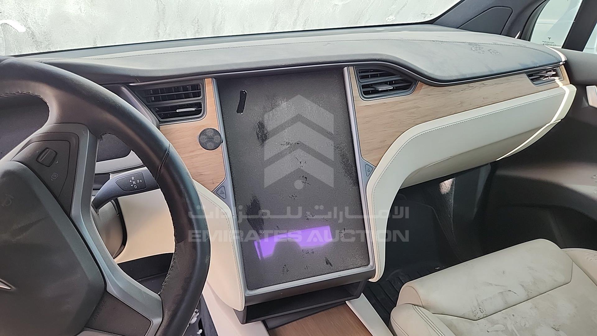 2020 TESLA MODEL X VIN: 5YJXCCE27LF216354