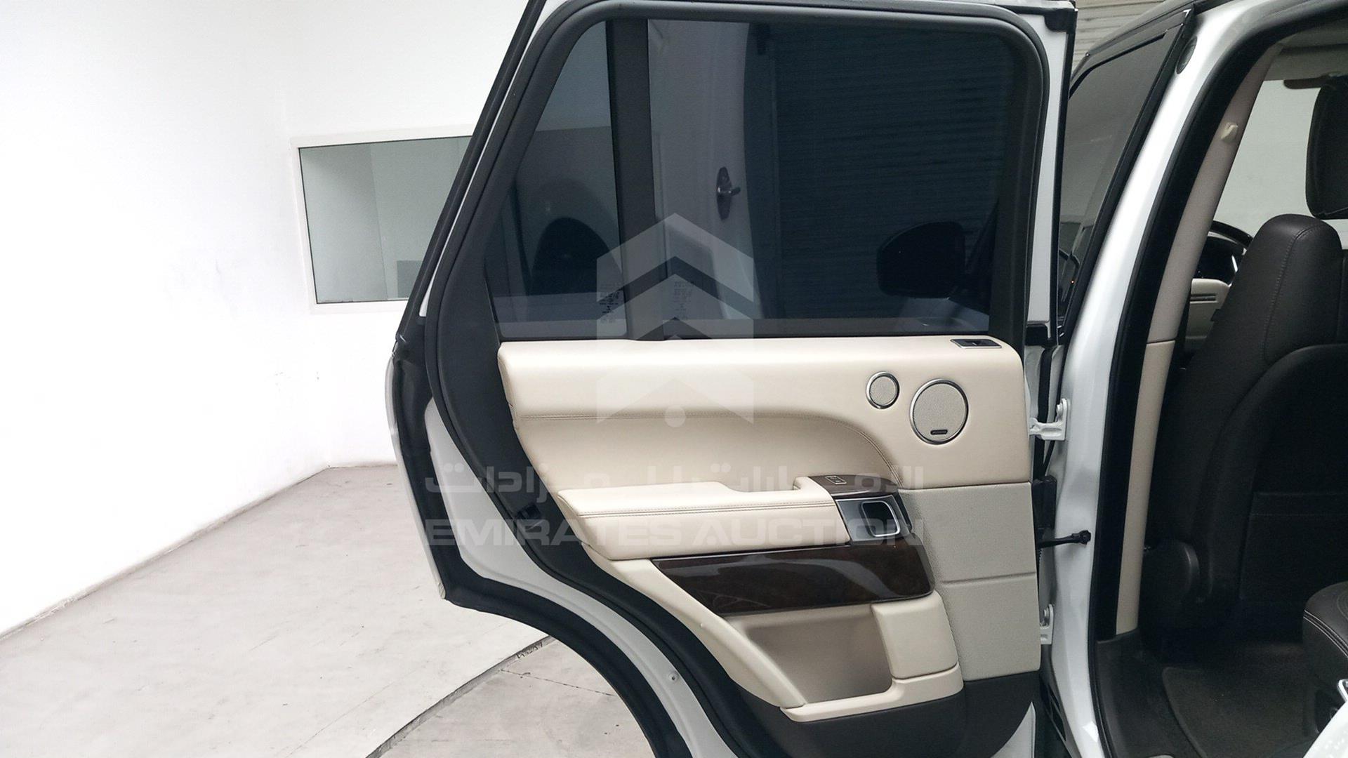 2014 RANGE ROVER VOGUE VIN: SALGA2EFXEA168100