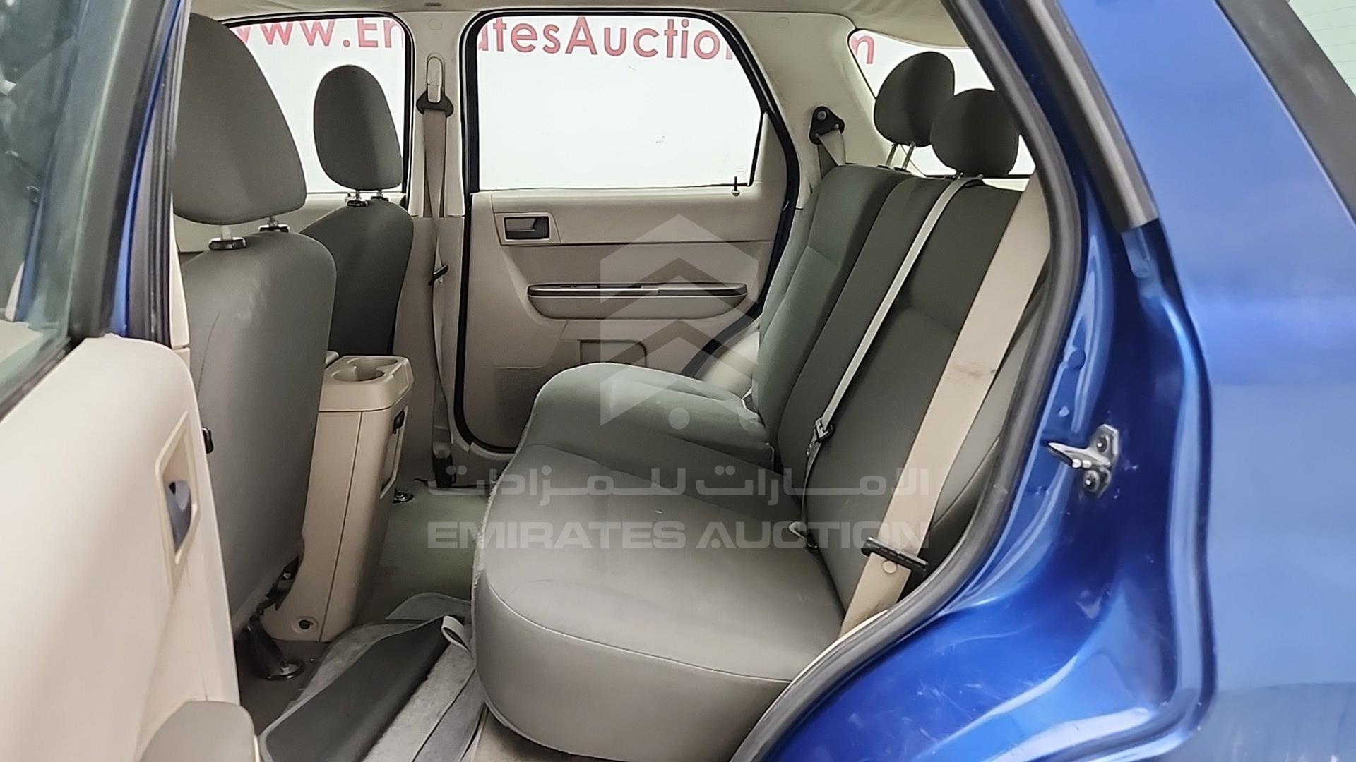 2008 FORD ESCAPE VIN: 1FMCU92198KA49463