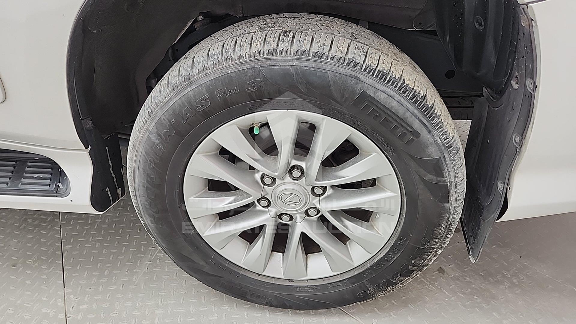 2016 LEXUS GX 460 VIN: JTJJM7FX6G5123043