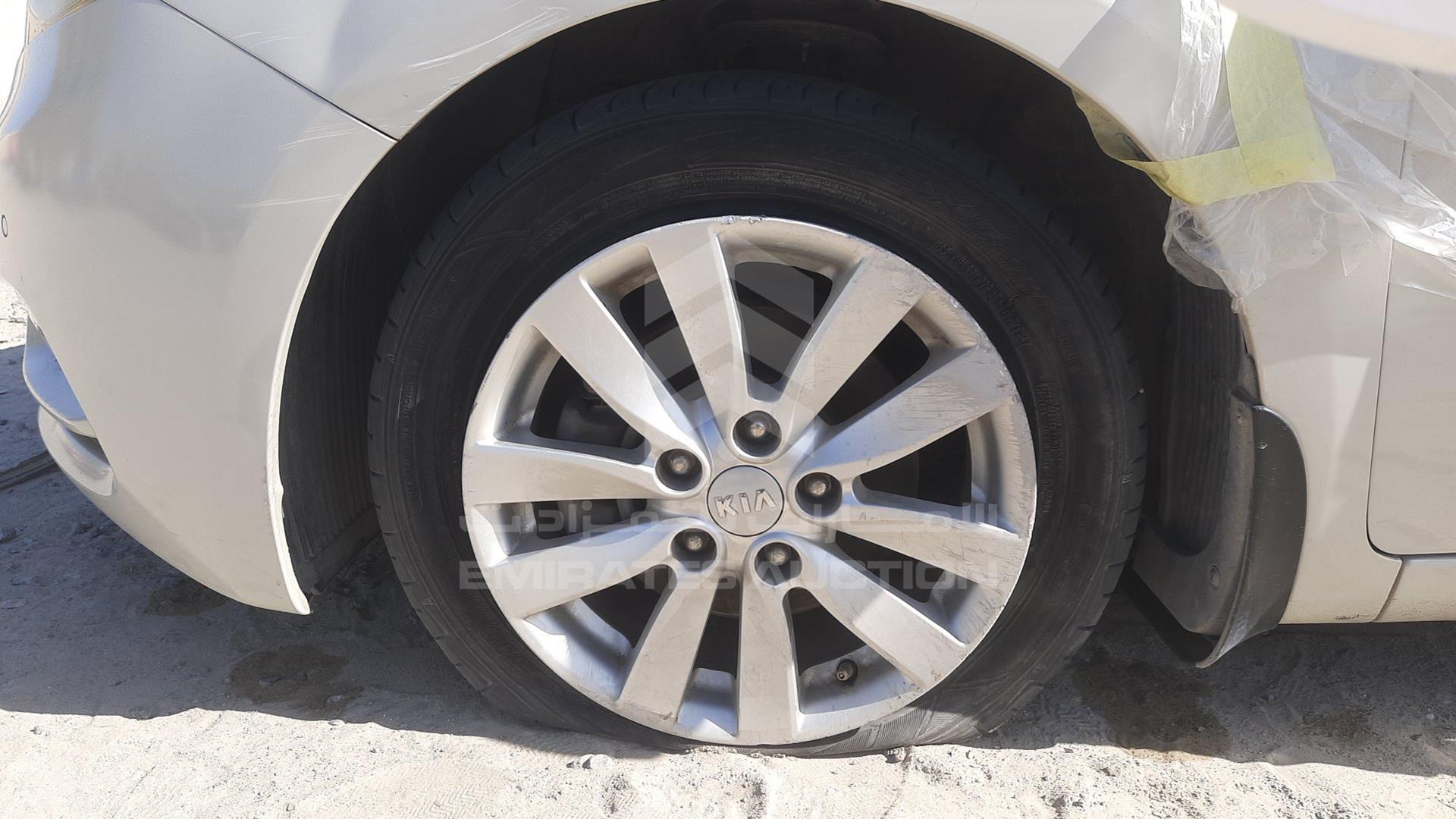 2014 KIA CERATO VIN: KNAFX4119E5081205