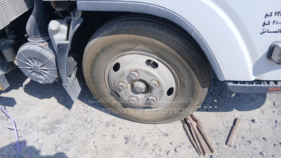 2014 Isuzu NMR — Front Right Tyre — Photo 27