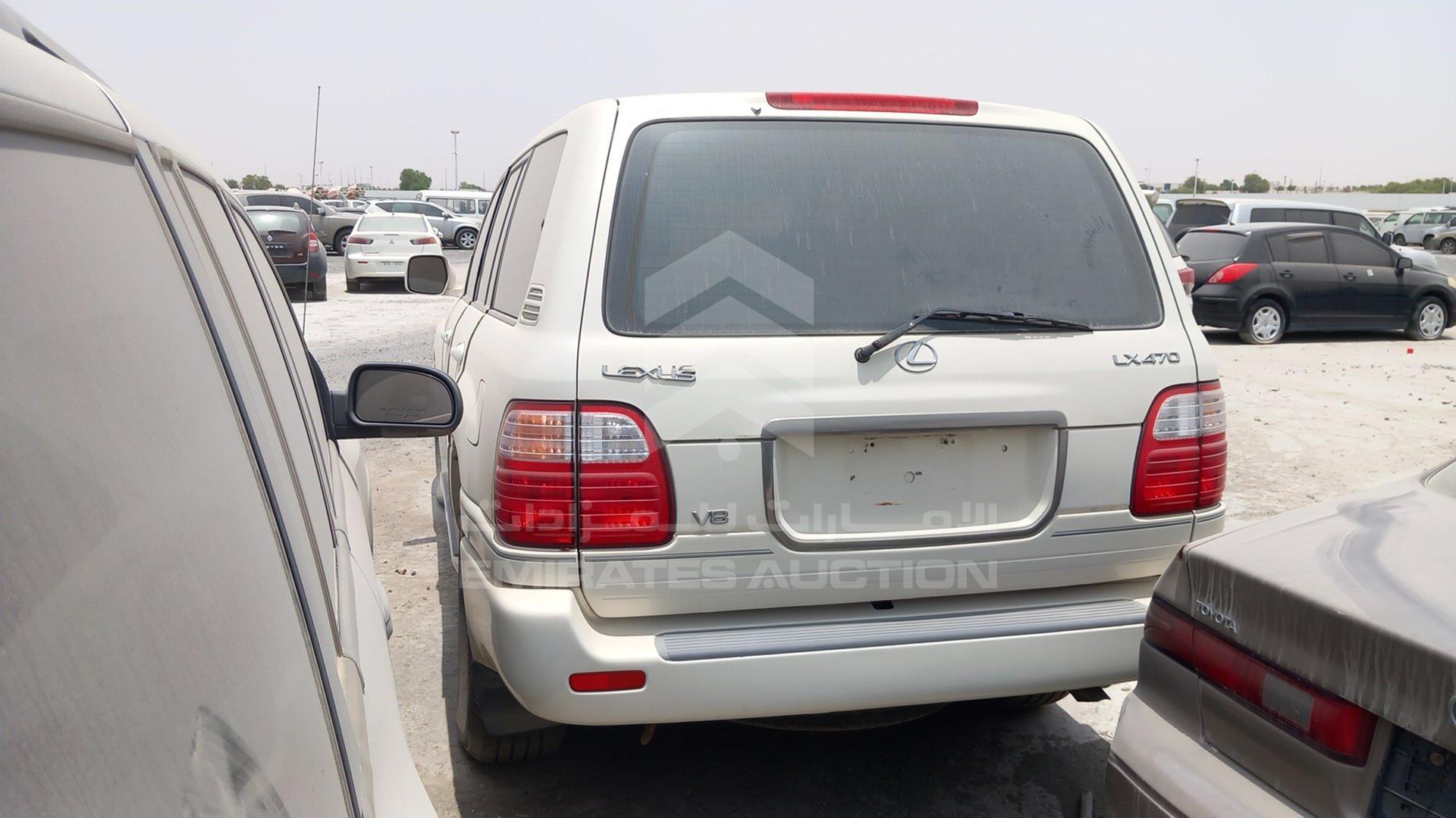 2000 LEXUS LX 470 VIN: JT6HT00W1Y0112100