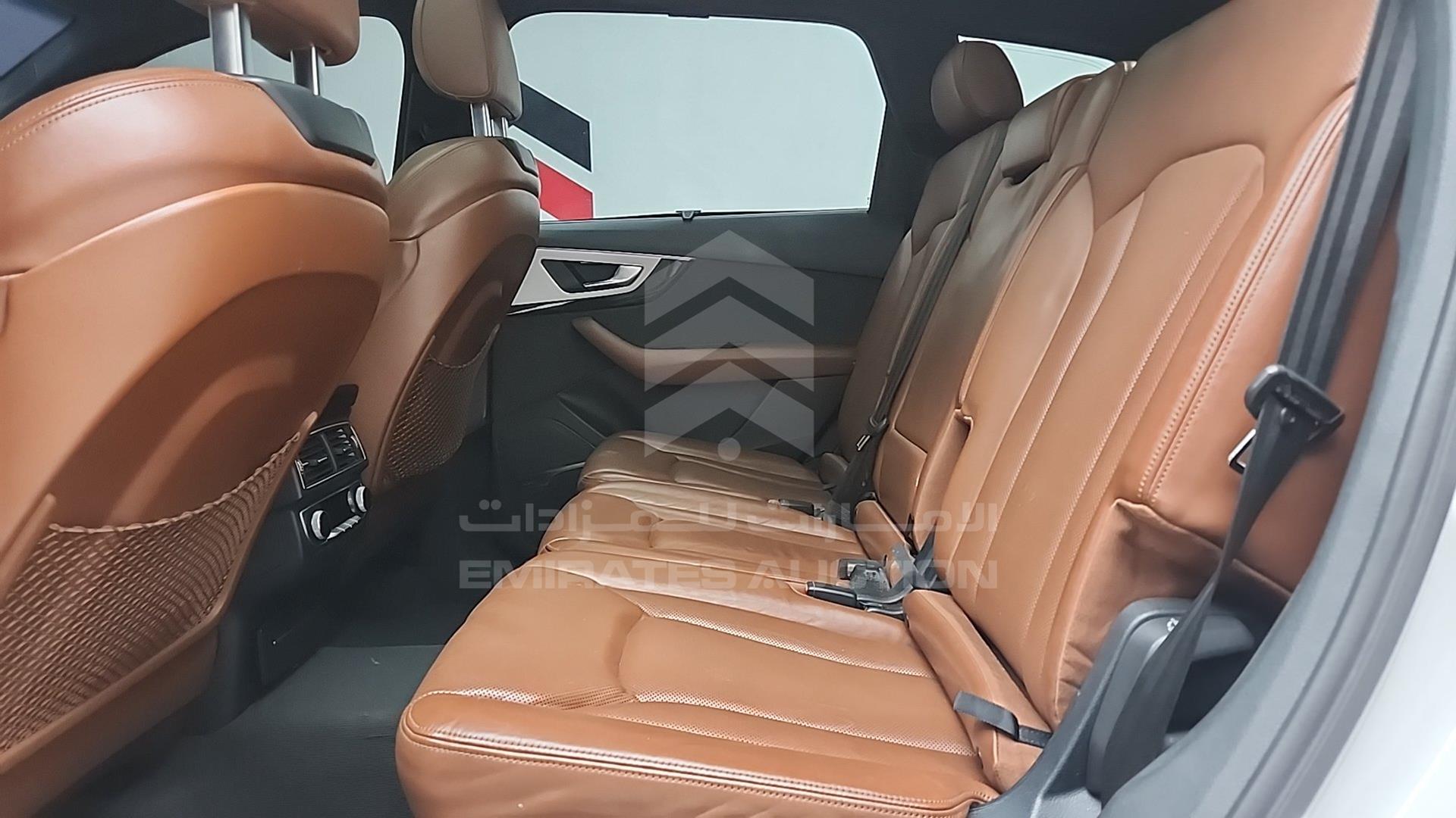 2016 AUDI Q7 VIN: WA1AGDF7XGD001570
