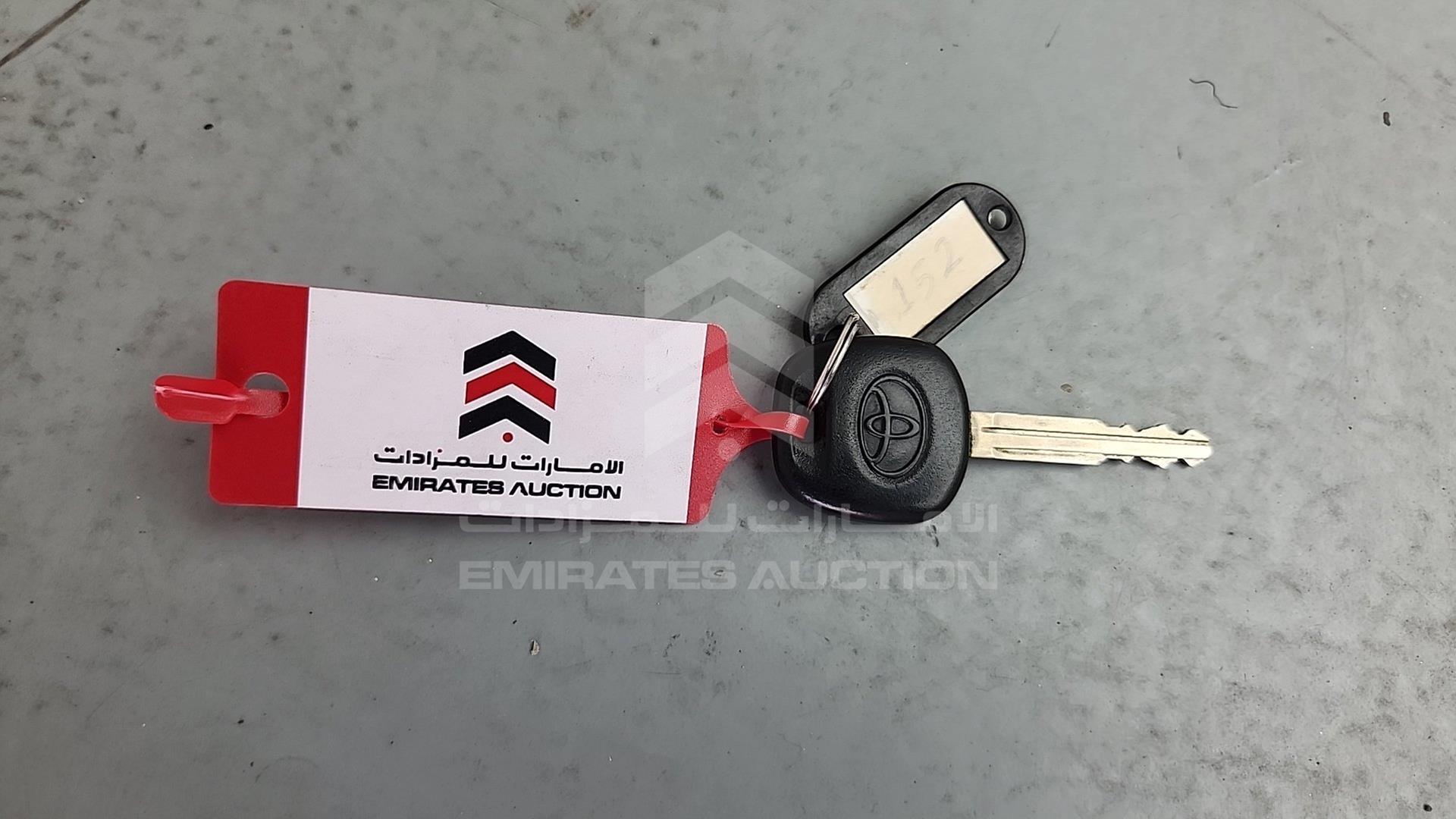2017 TOYOTA LC 76 VIN: JTEEU73J7H4200784