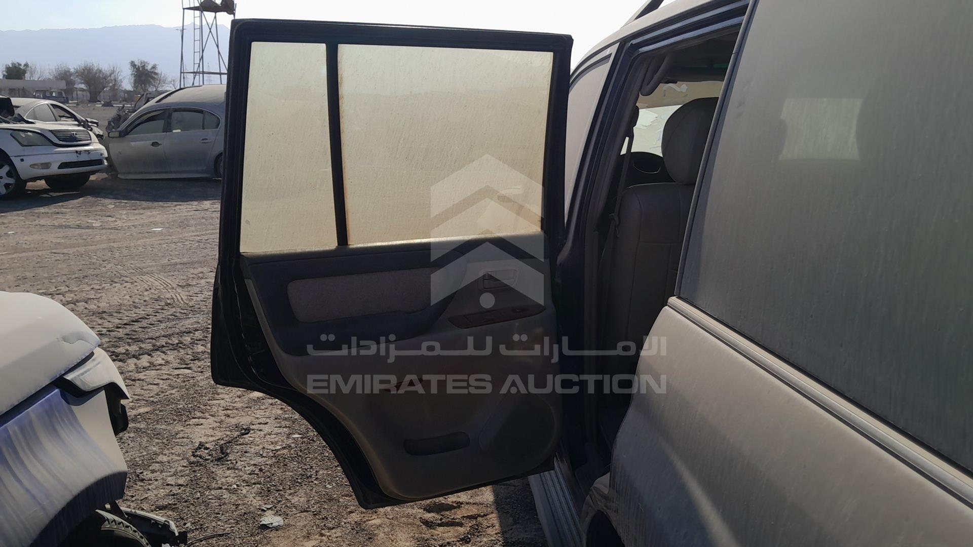 2004 TOYOTA LAND CRUISER VIN: JTEHJ09J445090852