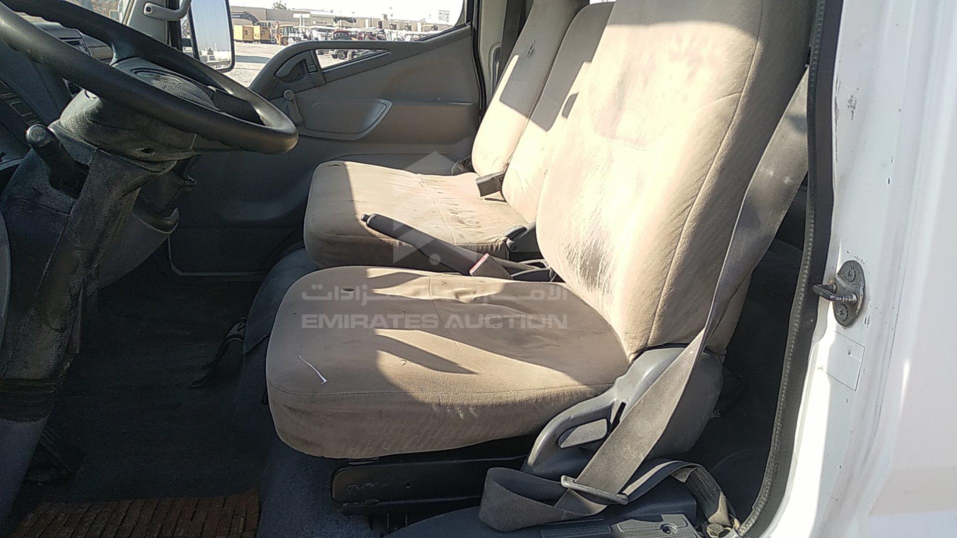 2015 MITSUBISHI CANTER VIN: JL7B6E1P0FK028476