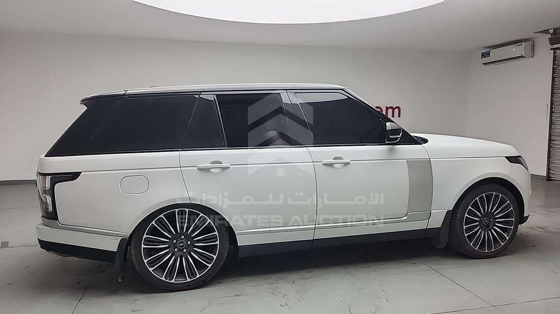 رنج روفر اتش اس إى 2018 — الزاوية الخلفية اليمنى — صورة 11