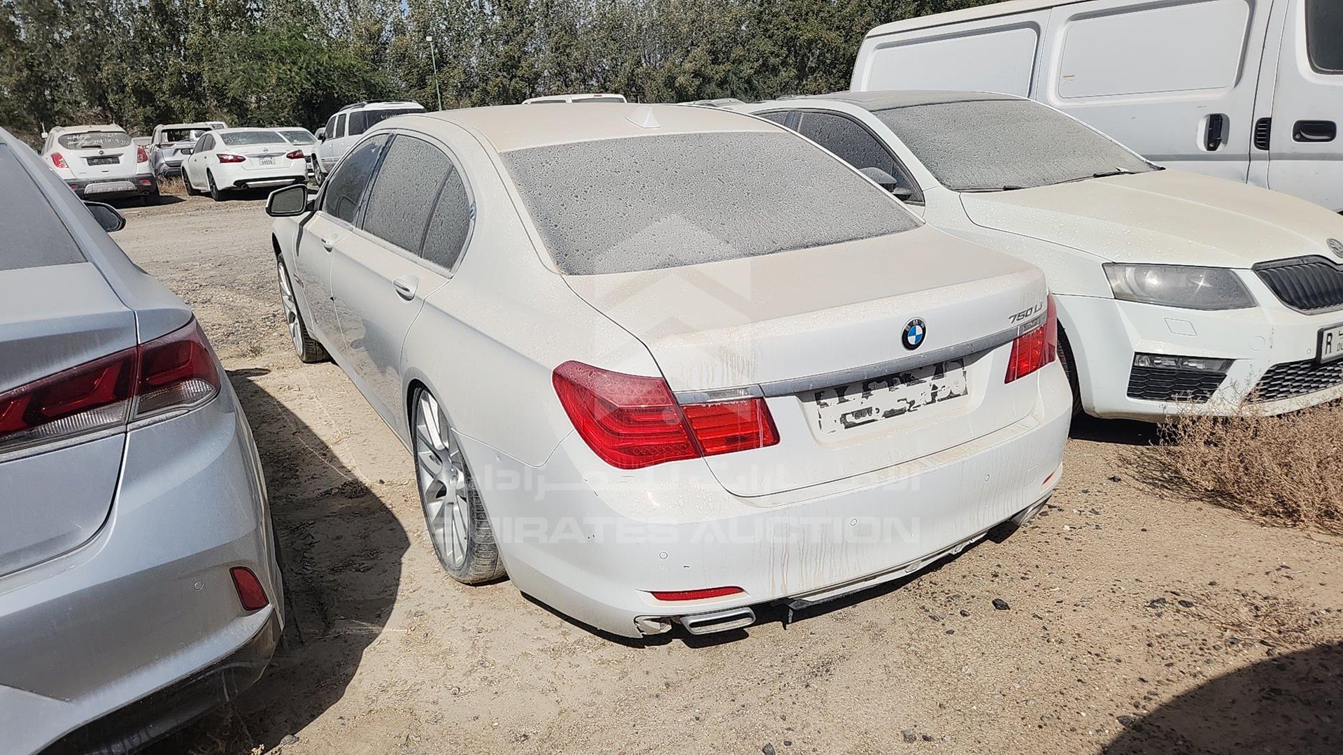 2011 BMW 740 VIN: WBAKB810XBC344966