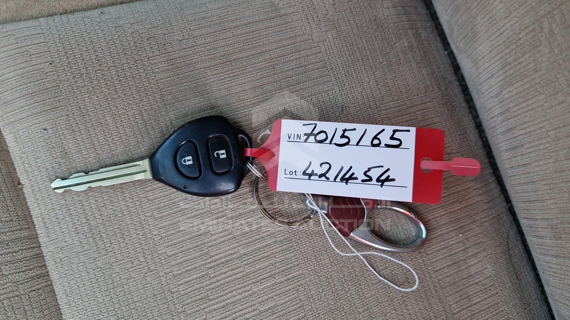 2011 TOYOTA FORTUNER VIN: MHFYU59G2B7015165