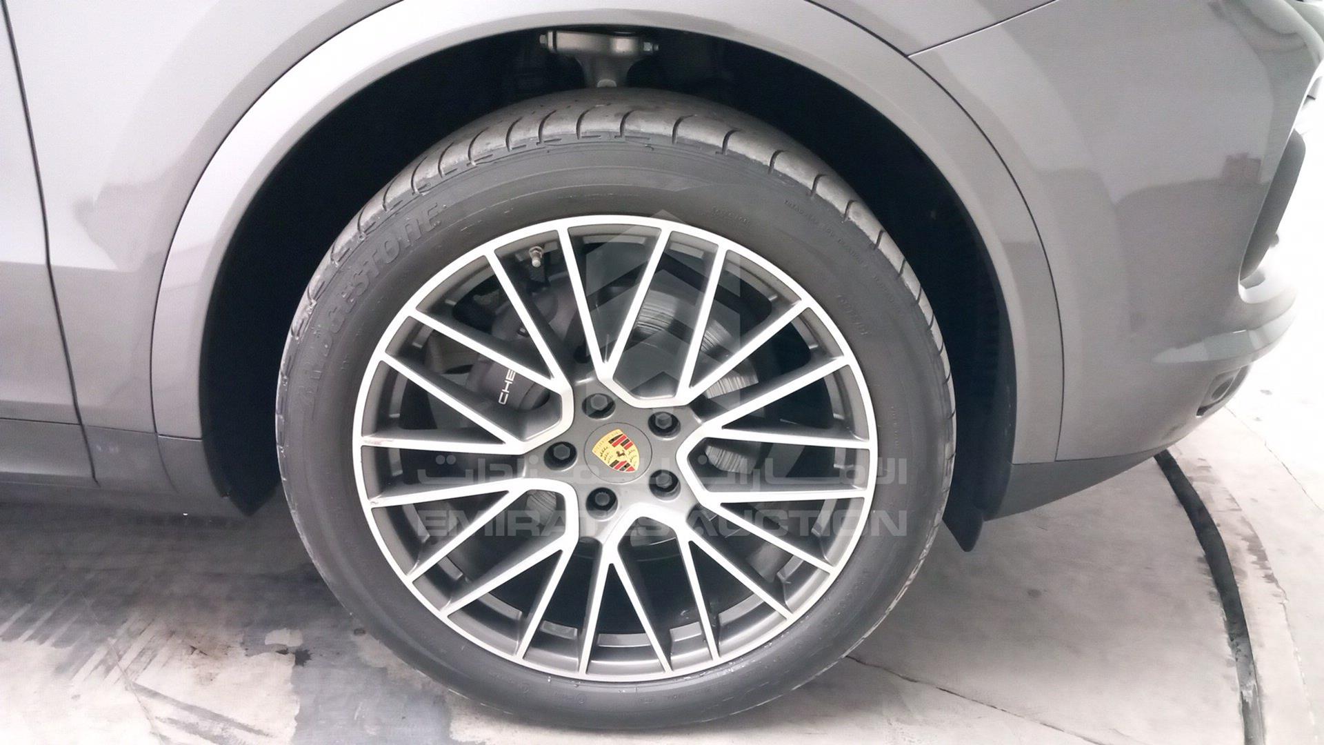 2020 PORSCHE CAYENNE VIN: WP1BA2AY0LDA47899