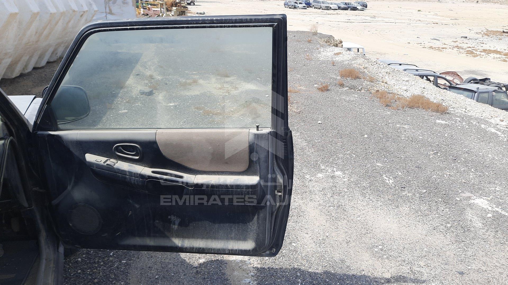 0 MITSUBISHI --- VIN: H56A5222093