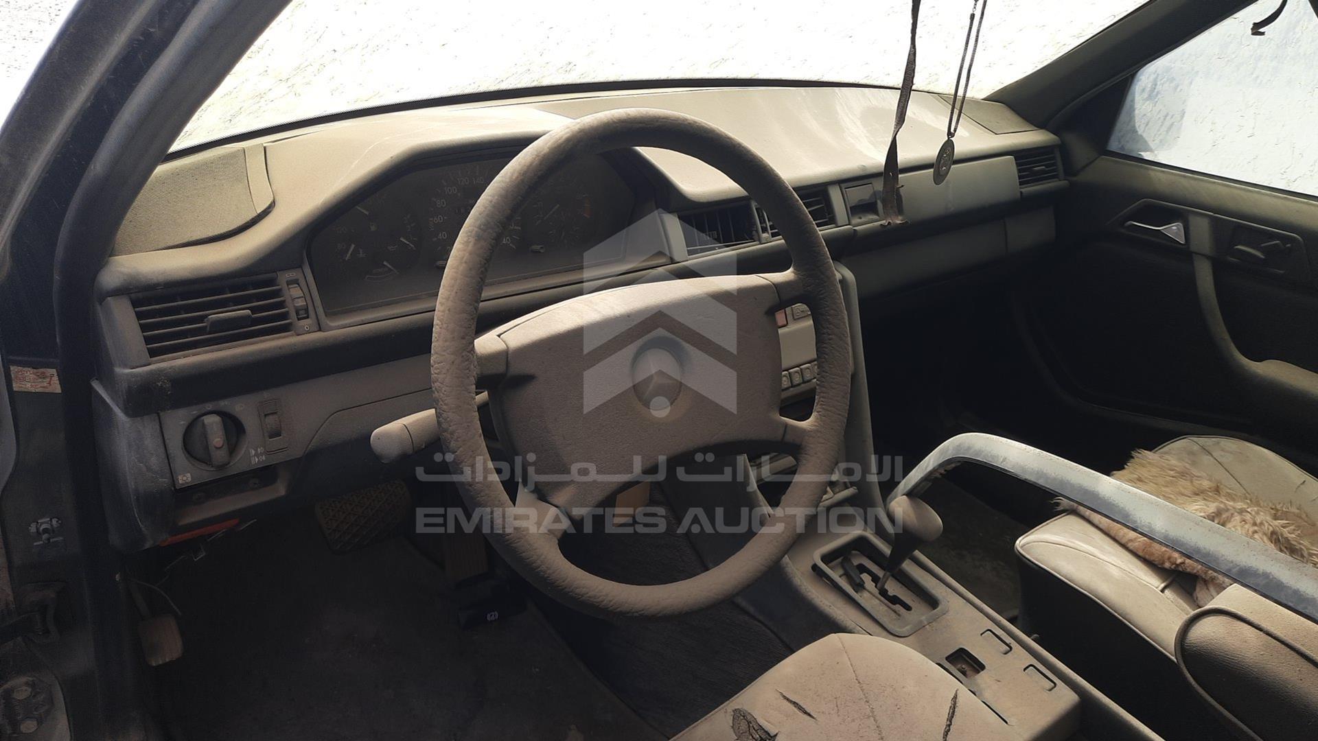 1989 MERCEDES E500 VIN: WDB1240301A923988
