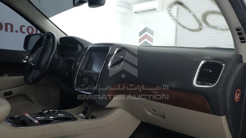 1C4SDJDTXFC864276 Auction: EmiratesAuction Lot: 405557 1C4SDJDTXFC864276 Dodge Durango 2015 WHITE Photo 24