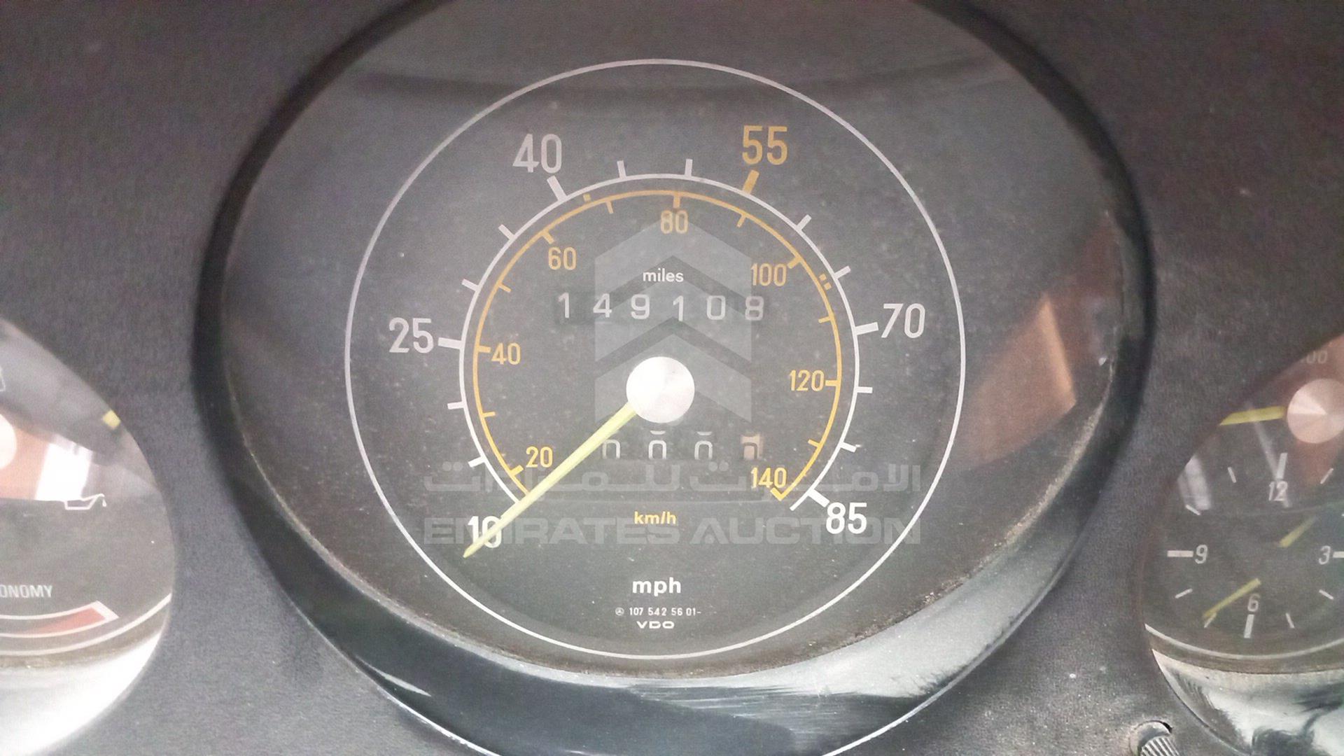 1981 MERCEDES SL 380 VIN: WDBBA45A8BB001658