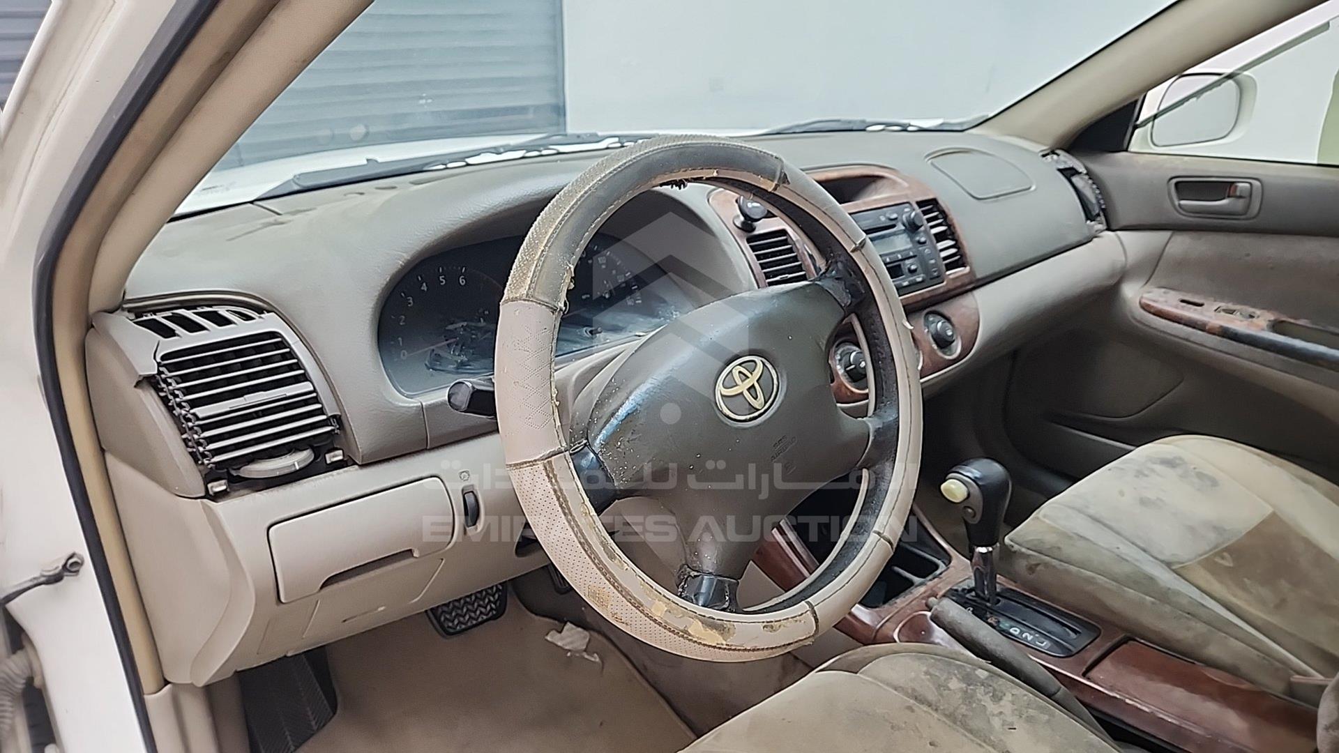 2004 TOYOTA CAMRY VIN: JTDBE32K940256749