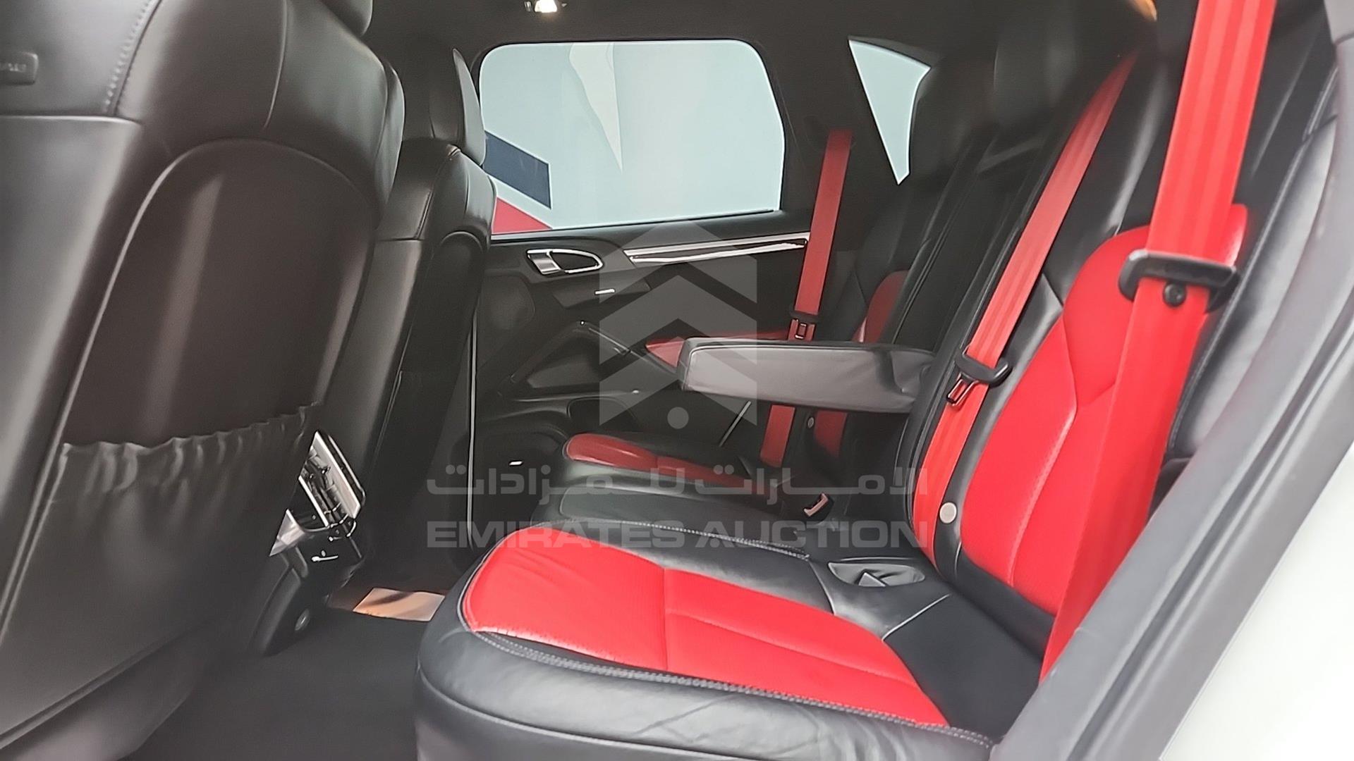 2013 PORSCHE CAYENNE VIN: WP1ZZZ92ZDLA74155