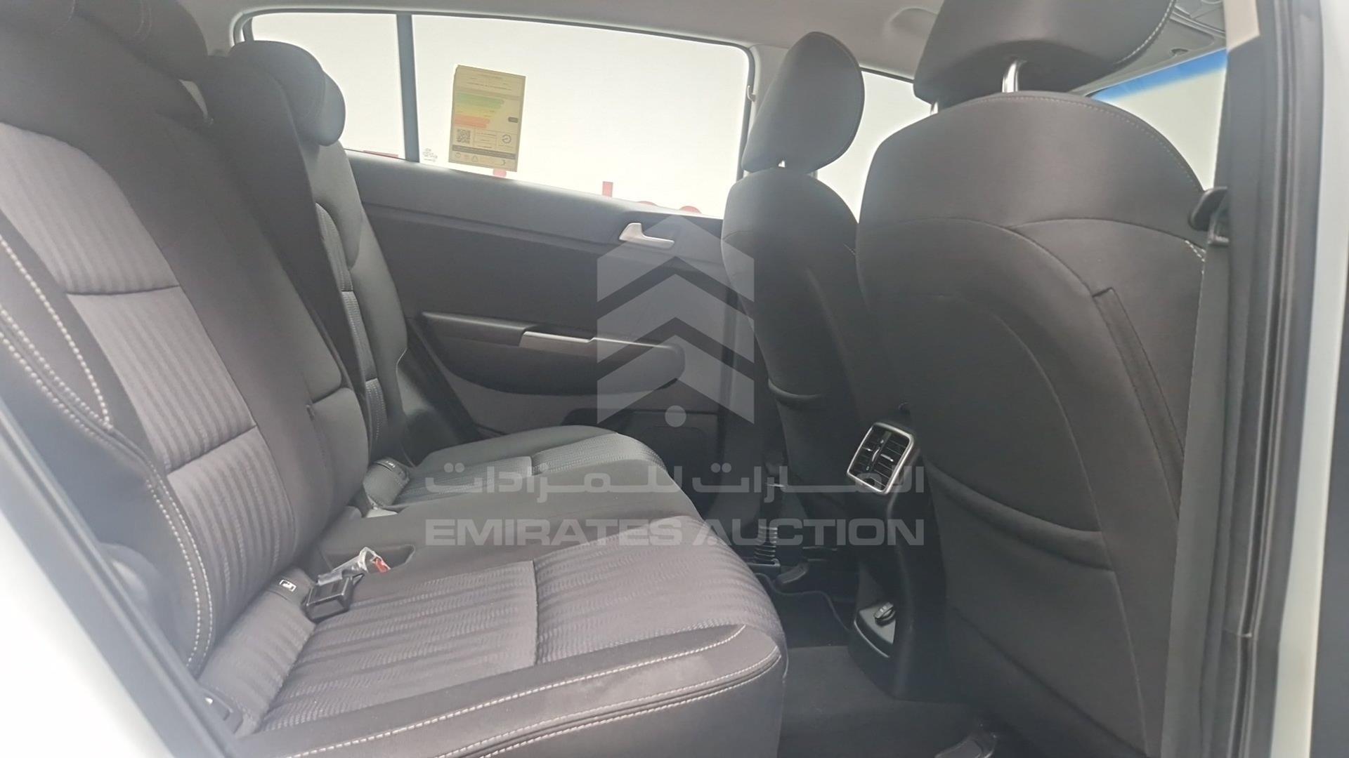 2020 KIA SPORTAGE VIN: U5YPG81C9LL832279