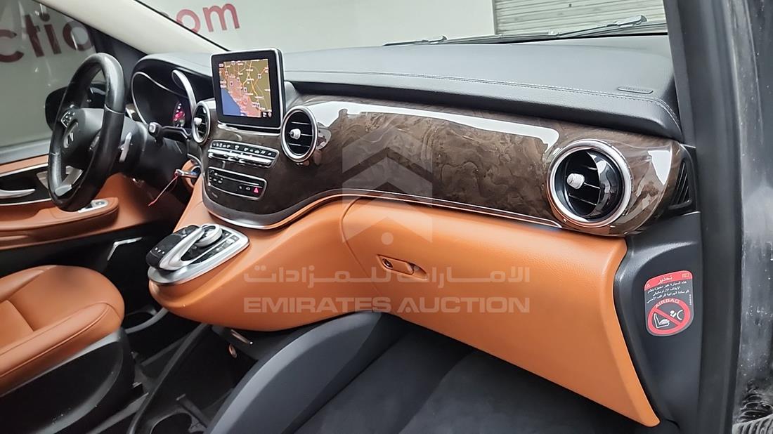 2016 Mercedes V 220 — Front Right Passenger Dashboard View — Photo 28