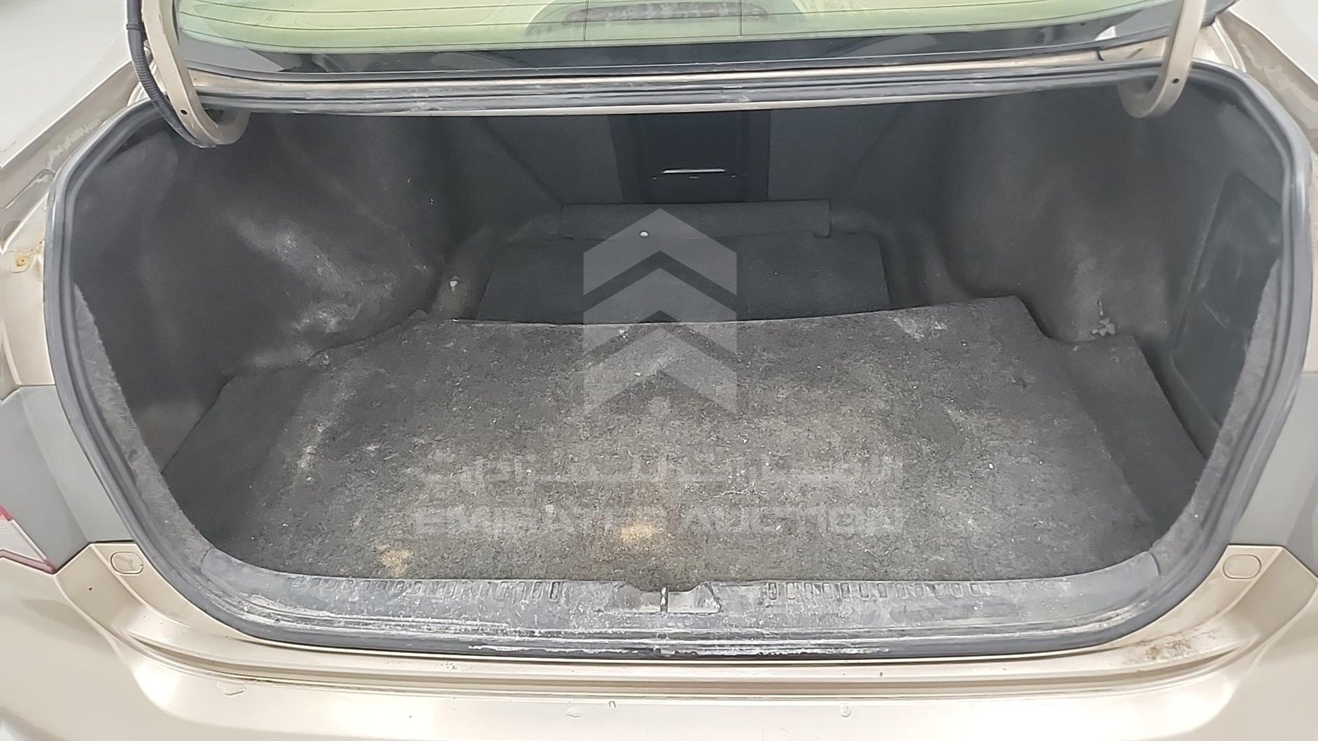 2005 HONDA ACCORD VIN: JHMCM56505C404356
