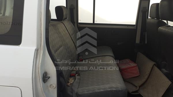 Suzuki Apv 2014 MHYDN7A33EJ400054 Image 34