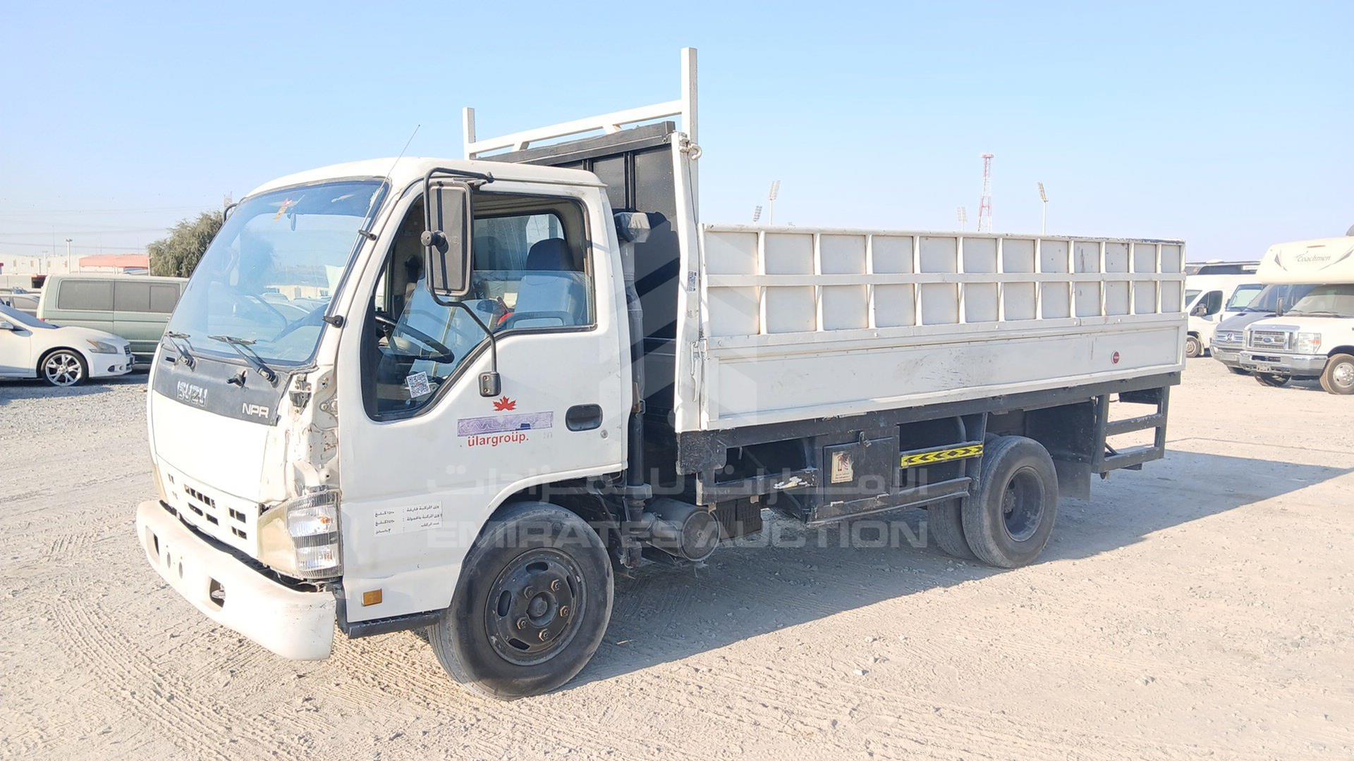 2008 ISUZU NPR VIN: JAMKP34G387P03523