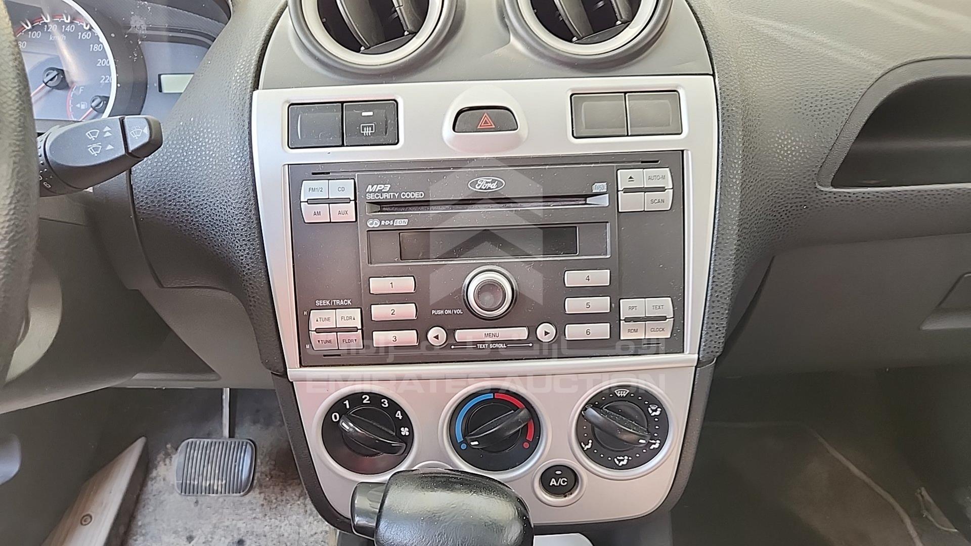 2012 FORD FIGO VIN: MAJTJ2ZD1CAB31781