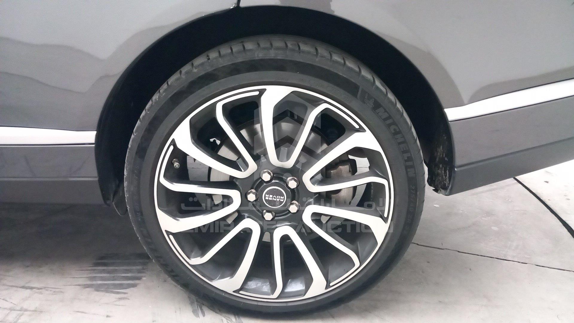 2017 RANGE ROVER VOGUE VIN: SALGS2FEXHA321274