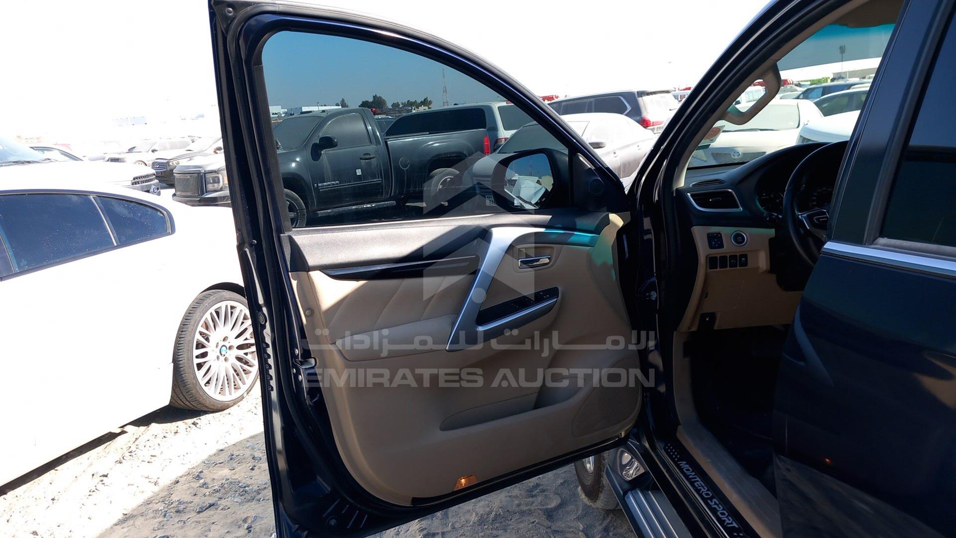 2017 MITSUBISHI MONTERO VIN: MMEMC21X8HH003996