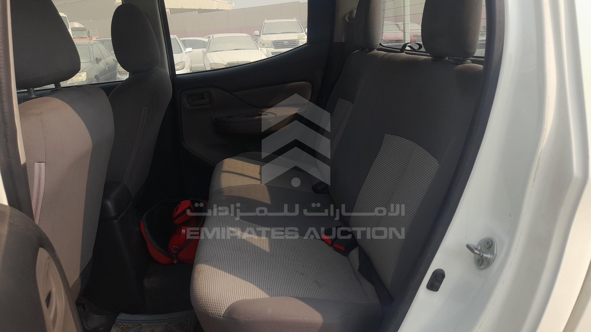 2016 MITSUBISHI L 200 VIN: MMBJNKJ40GH007788