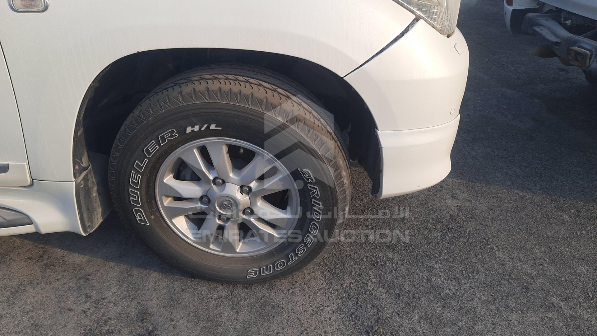 2011 TOYOTA LAND CRUISER VIN: JTMHU09J1B4042644