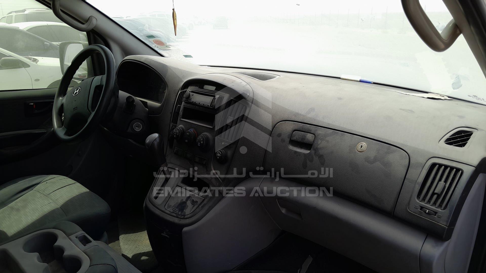 2016 HYUNDAI H1 VIN: KMHWG81R7GU755954