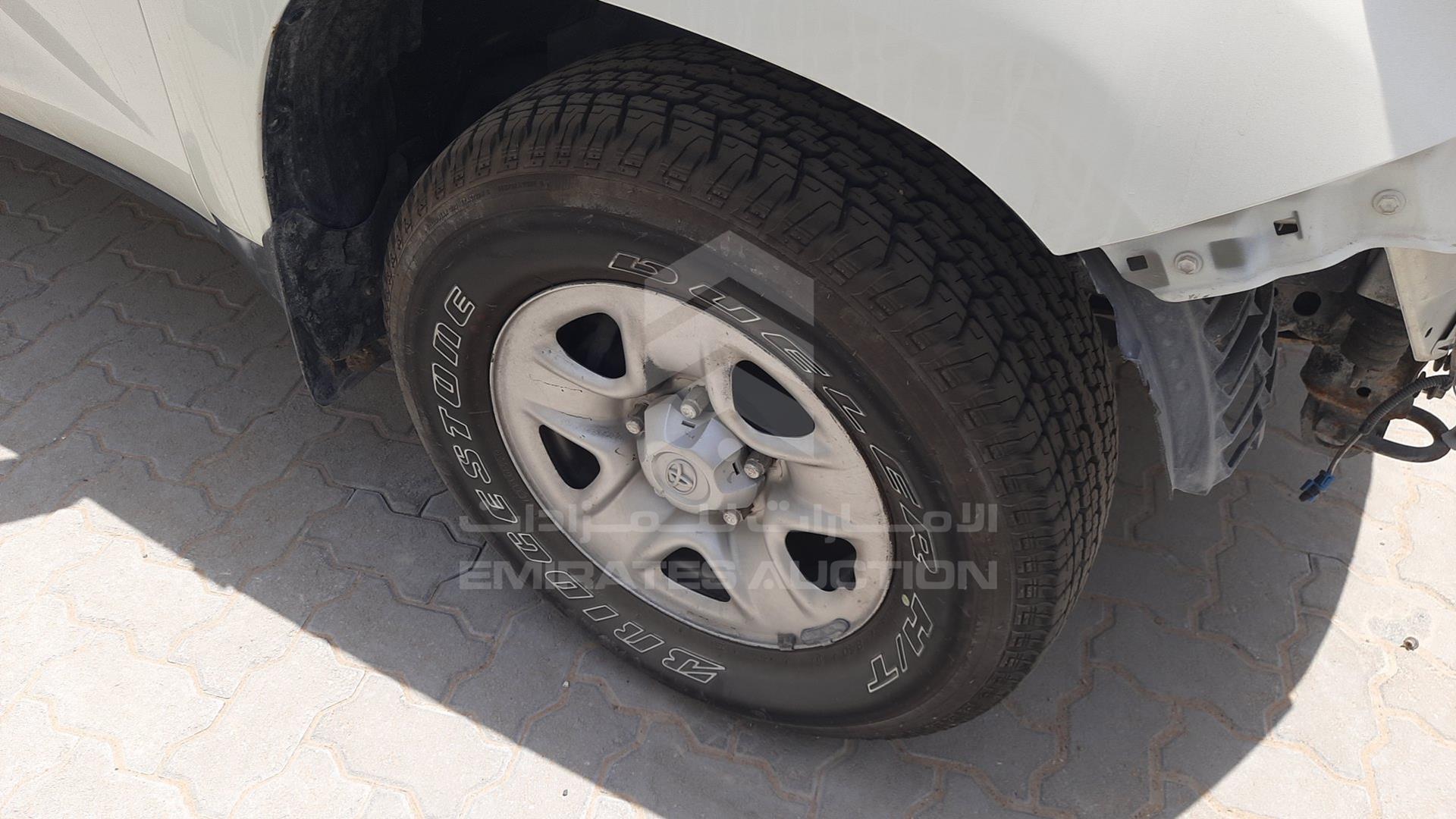 2011 TOYOTA LAND CRUISER VIN: JTMDU09J2B4035006
