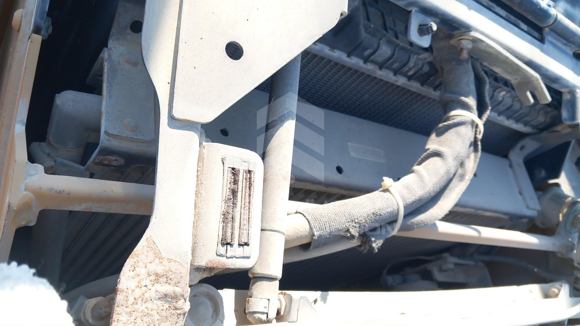 2016 CATERPILLAR 422F VIN: CAT0422FPLYF00460