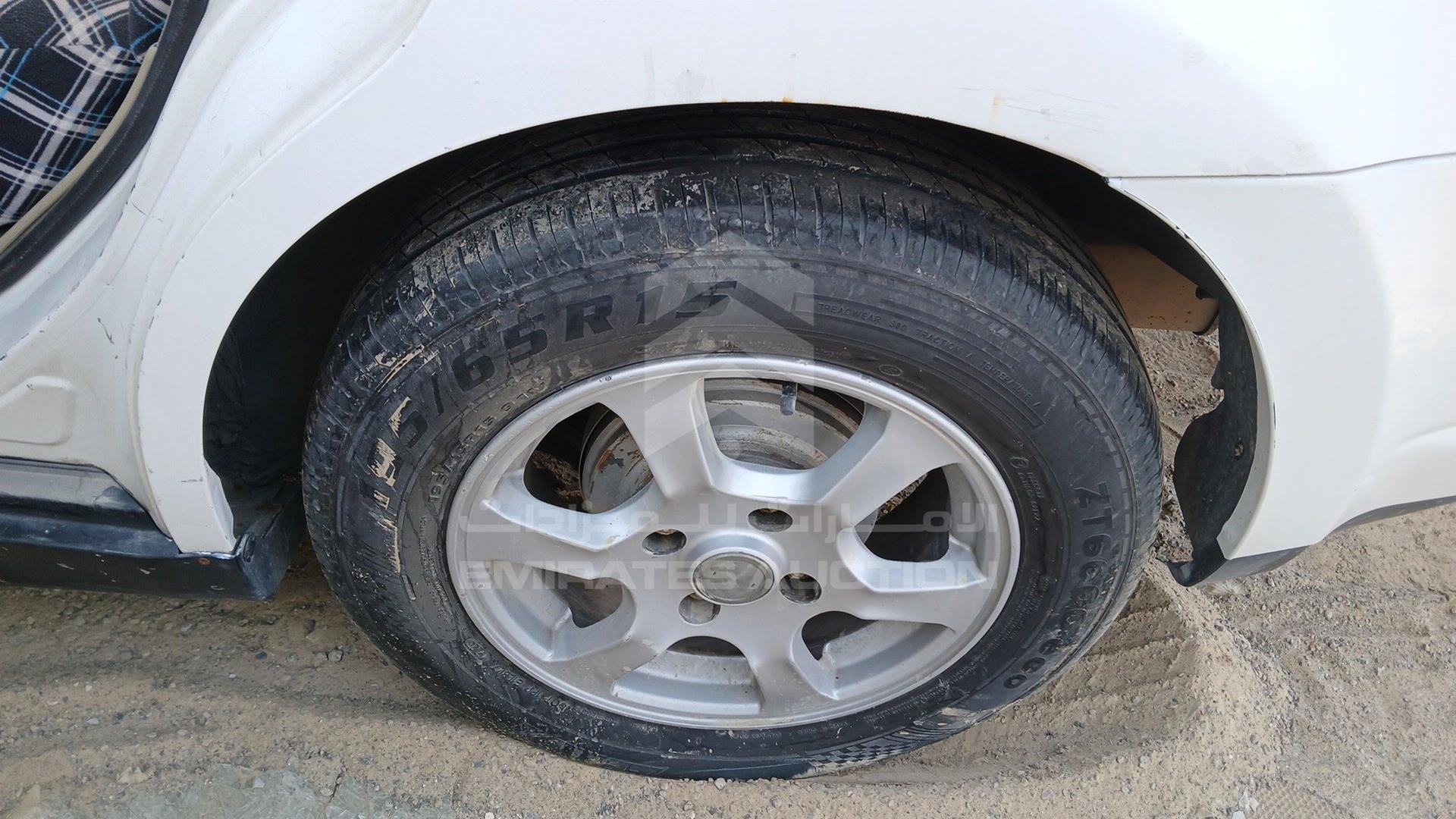 2006 NISSAN TIIDA VIN: JN1CC11C86T101221