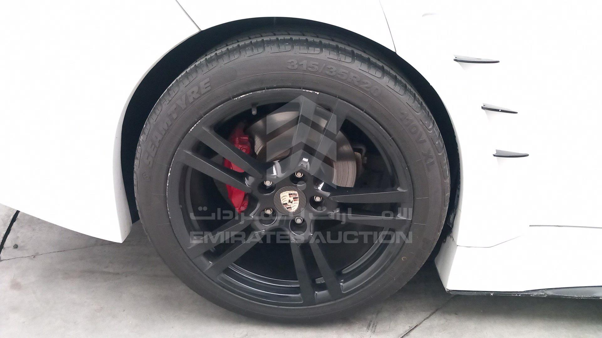 2011 PORSCHE PANAMERA VIN: WP0ZZZ97ZBL004748