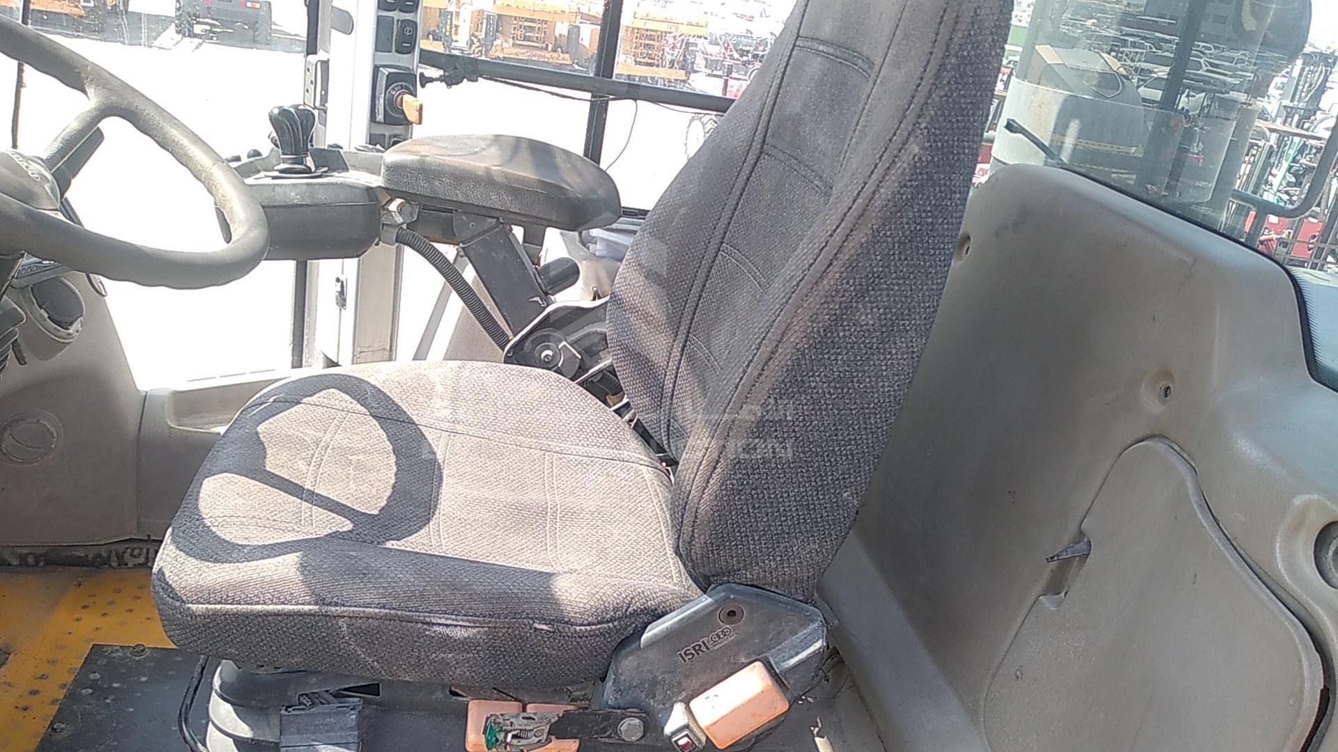 2013 VOLVO --- VIN: VCEL220GE00009261